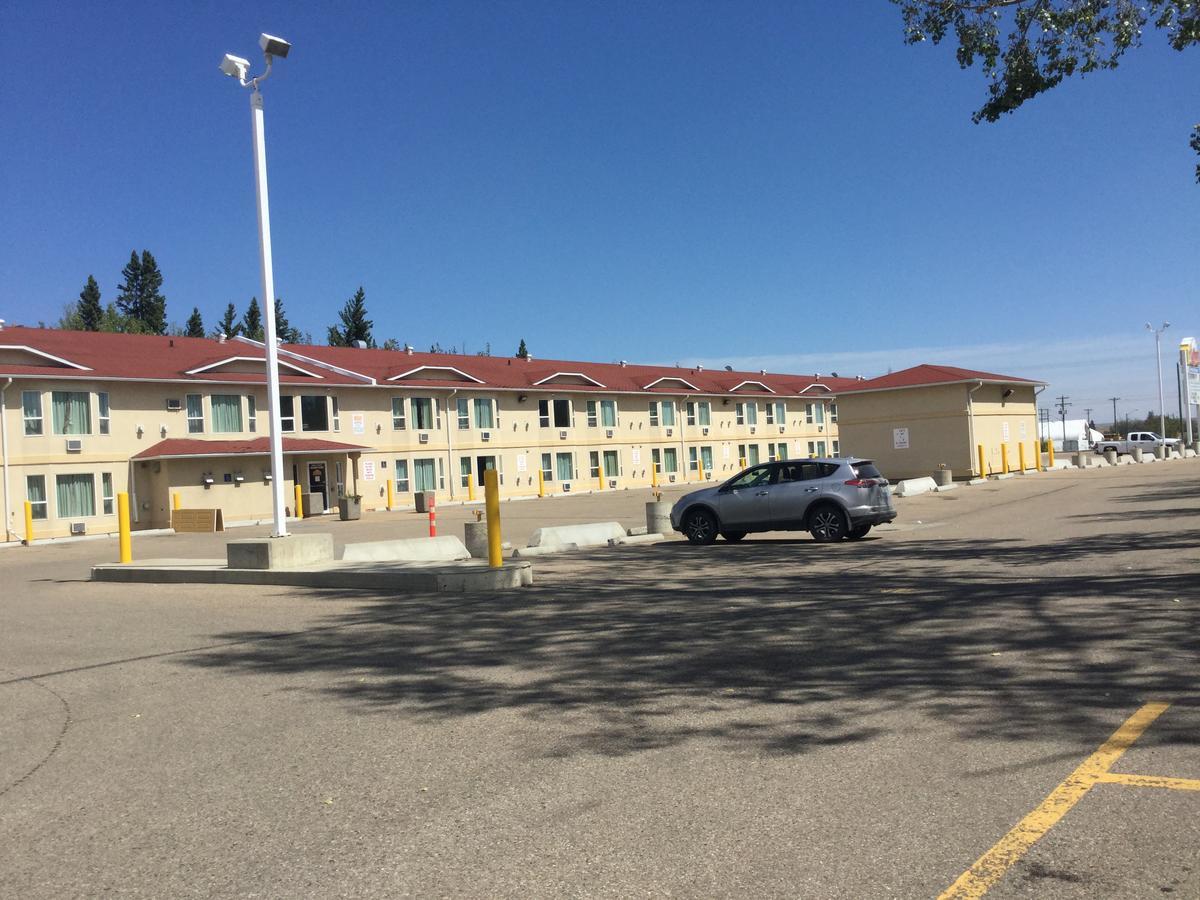 Western Budget Motel East Red Deer Exterior photo